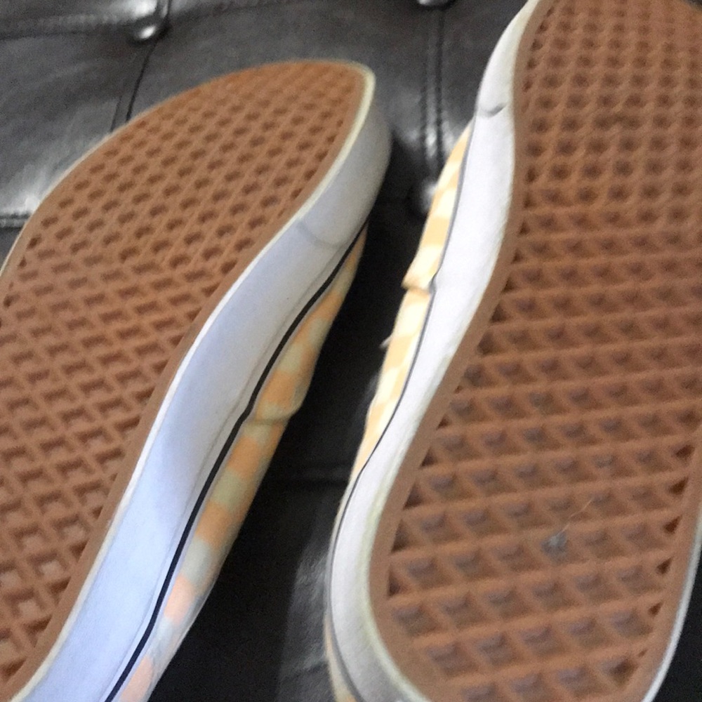 Checkered vans - Picture 3 of 4
